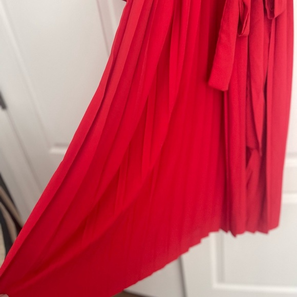 Katie Sturino x StitchFix Arnette Ryan pleated midi dress - Picture 8 of 9